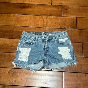 Super cute girls jeans shorts weighs 31